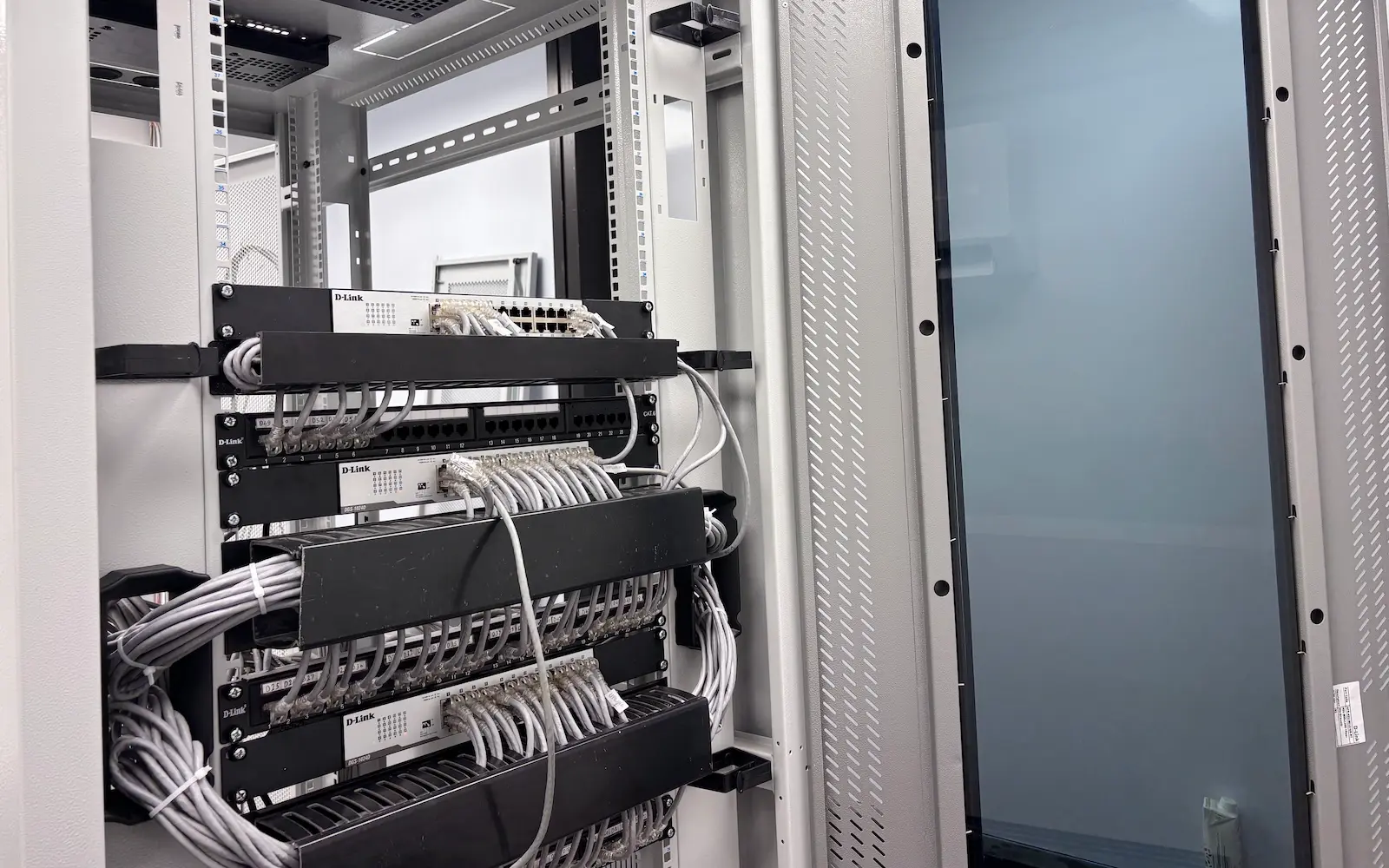 Enterprise Server Rack Deployment